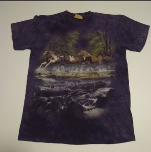 The Mountain Horses Running in stream Shirt Sz Medium